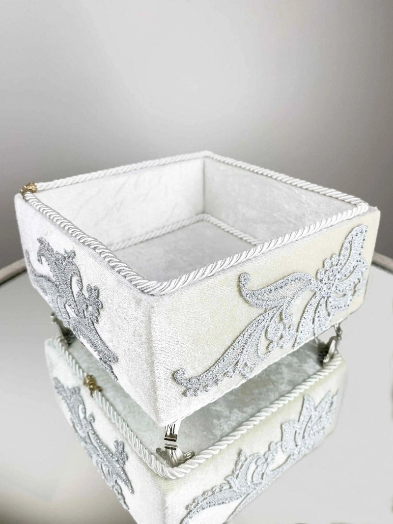 Ayla Silver Box Towel Set