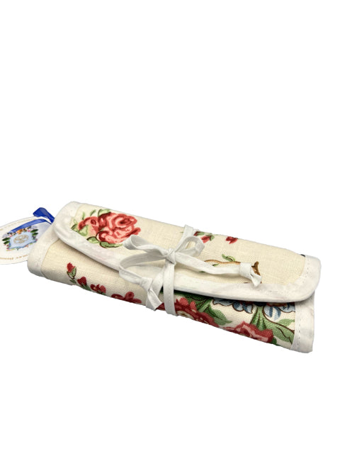 Eloise's Garden Jules Jewelry Roll